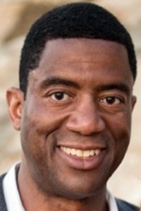 Elijah Jones
